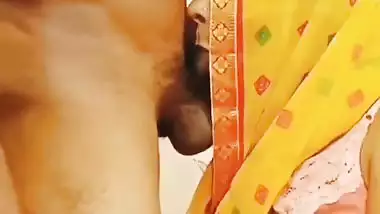 Desi porn MMS of a wife giving a blowjob to her husband