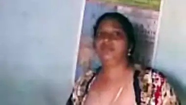 Asha Meri Married Behan - Movies.