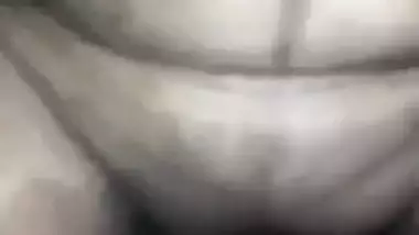 sri lankan cuckold පයියවල් දෙකෙන් හුකාගන්න මගෙ බිරිද