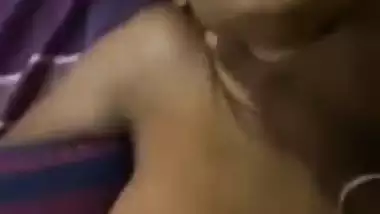 Man enjoys hardcore chudai of his 19-year-old GF