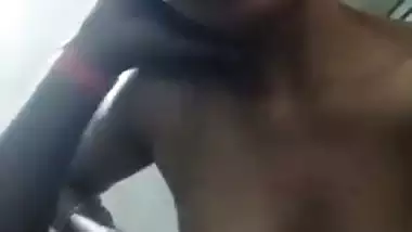 Desi Boob sucking video of Indian couple