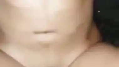 Indian anal sex of a guy fucking his sexy GF’s asshole