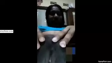 Today Exclusive- Desi lankan Girl Showing Her...