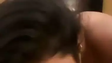 Nude lady’s desi bowjob makes her man cum