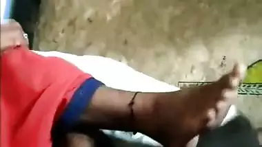 Viral xxx video of a pervert fucking his desi cousin