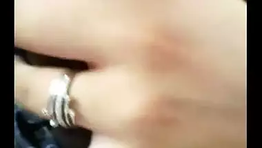 Amateur nri girlfriend blowjob & topless outdoor