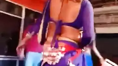 Two slim Desi teens seductively dance during XXX show under the tent