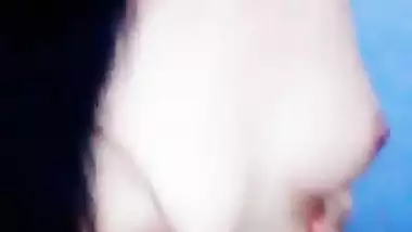 Marvelous Desi webcam model gladdens men with tits during the porn show