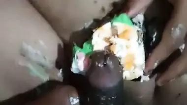 Man uses cake to spice up his sex in desi sex video
