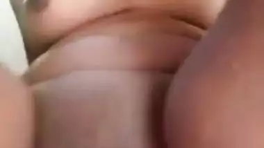 Desi girl discloses her XXX body and takes different sex poses