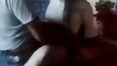 Desi xxx MMS of a lusty shopkeeper fucking his customer