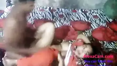 Damaad ne saree mai saas se garma garam sex kiya