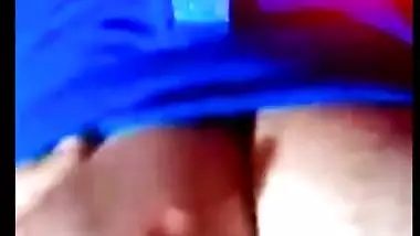 Desi Girl Showing Boobs